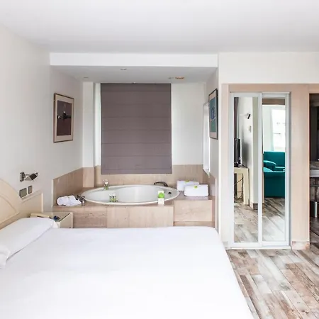 Palacio Del Mar 4*